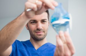 Dr. López Martínez