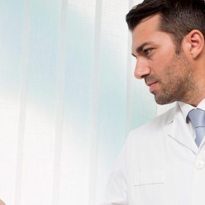 Dr. López Martínez